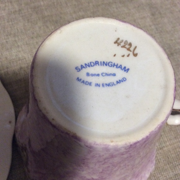 Used Vintage Sandringham Purple Tea cup and Saucer - Picture 4 of 4